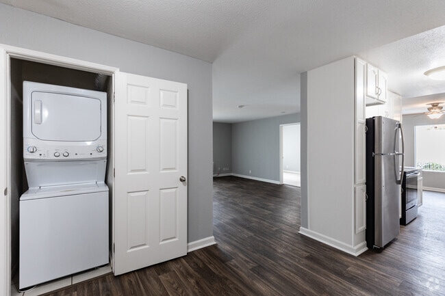 3BR, 2BA -1,270SF - The Luxe