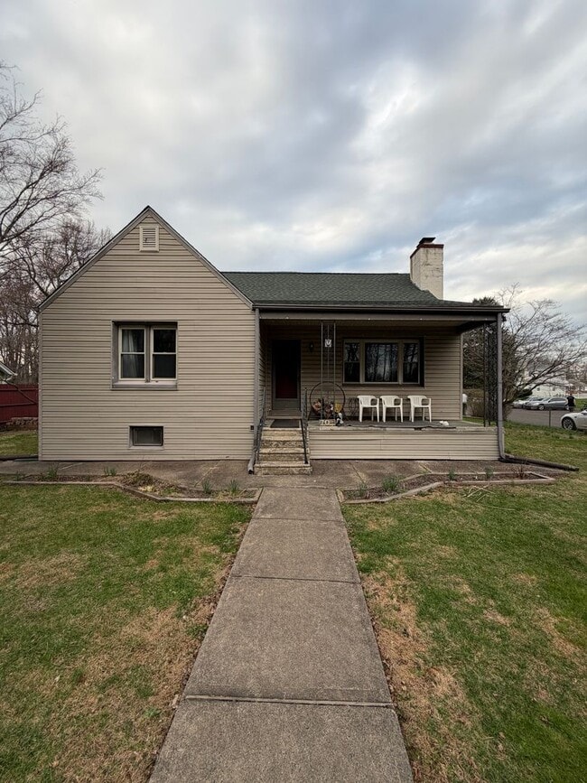 Photo - Spacious 4BR in a Quiet, Private Pocket