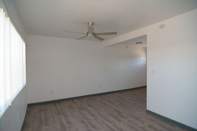 Photo - Remodeled 2 Bedroom 1 Bath Duplex! Great Central Tucson Location!