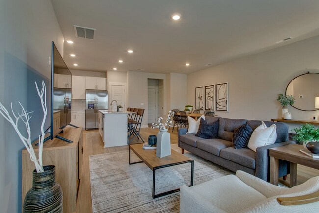 Photo - 2710 Fordham St
