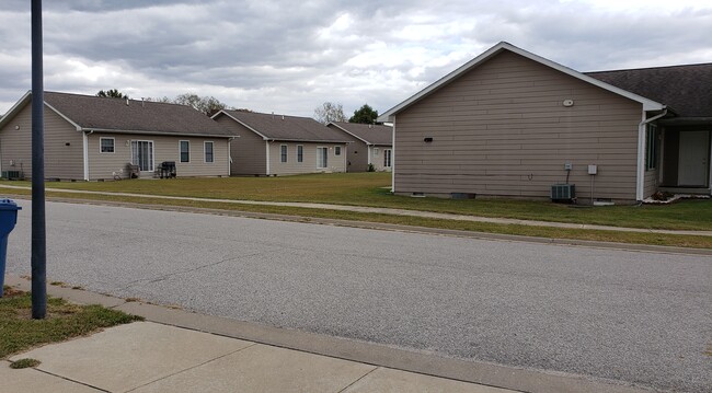 Photo - East Bank Pointe