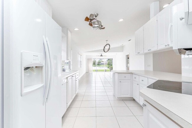 8270 Eleuthera Ln
