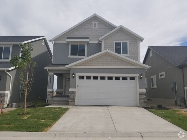 Building Photo - Beautiful 3 bed 2.5 bath home in Lehi