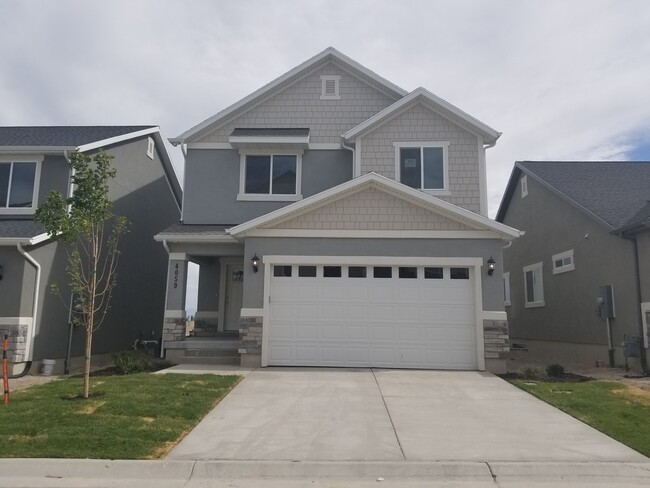 Beautiful 3 bed 2.5 bath home in Lehi - Beautiful 3 bed 2.5 bath home in Lehi