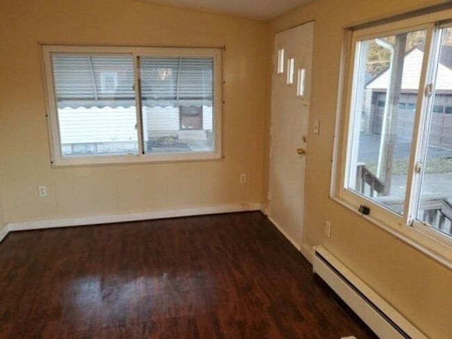 Photo - 1388 Beechcrest St NW