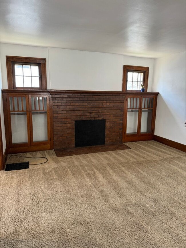 Photo - 845 E University Ave