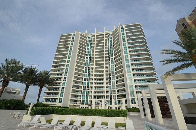 Building Photo - 101 S Fort Lauderdale Beach Blvd Unit 1206