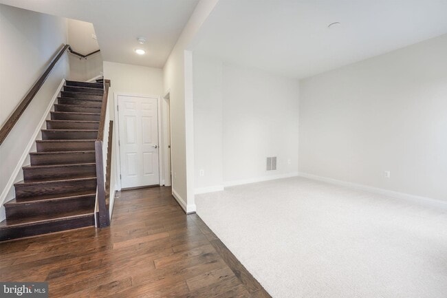 Photo - 2056 Alder Ln