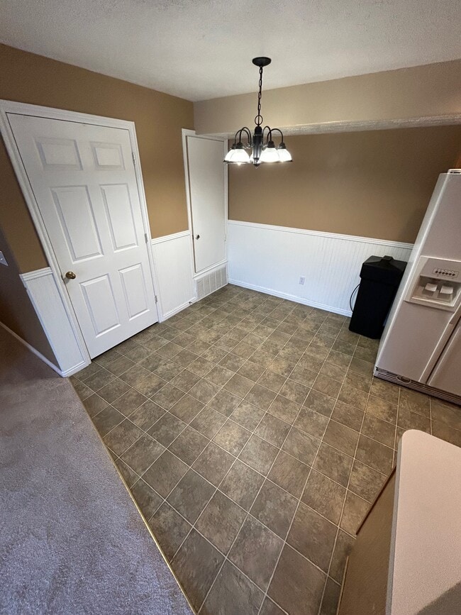 Photo - 8088 N Ridge Loop W