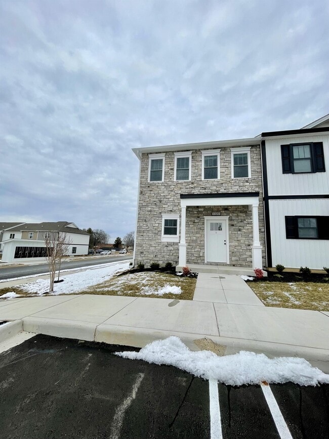 Photo - 556 Leesville Rd