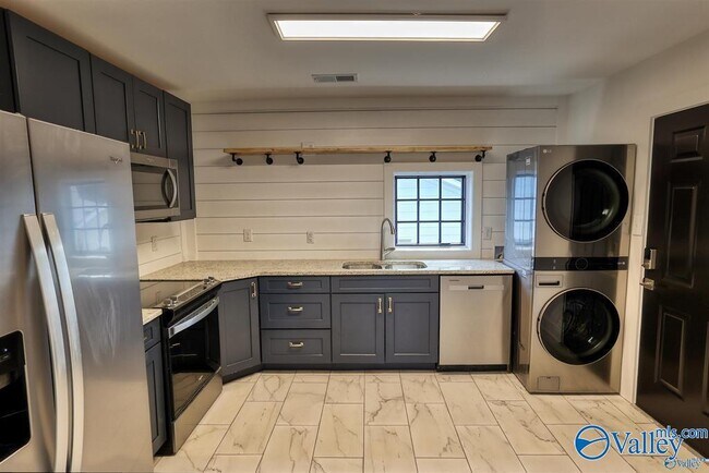 Photo - 1122 NE Wellman Ave Unit 4