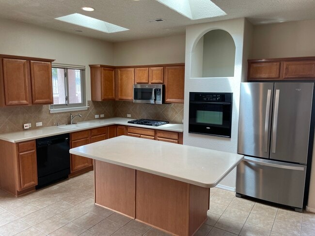 931 Desert Willow Ct