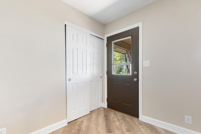 Photo - 2972 Dixon Rd SW