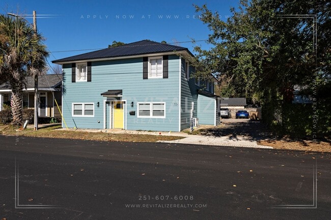 Building Photo - 1704 McGill Ave Unit 1704 McGill Ave  B