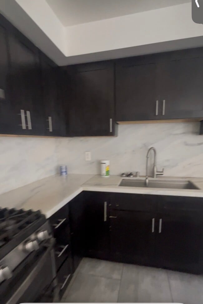 Photo - 2510 Voorhees Ave