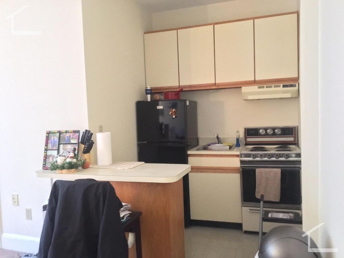 Photo - 837 Beacon St