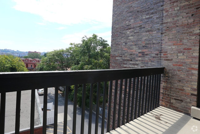 622- 2 Bedroom 1 Bath