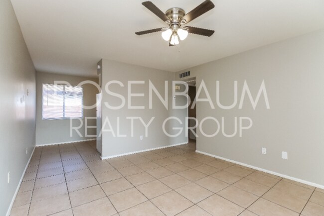 Photo - 826 E 4th Pl Unit B