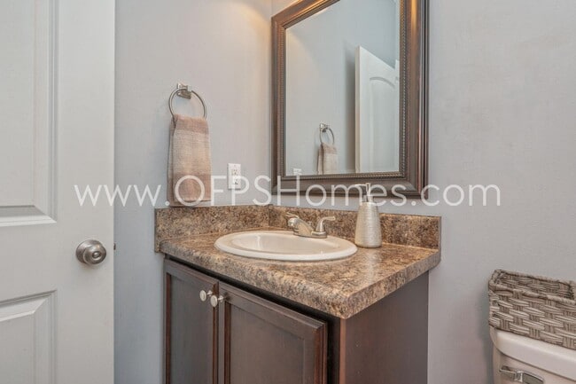 Photo - 193 Johnson Ct