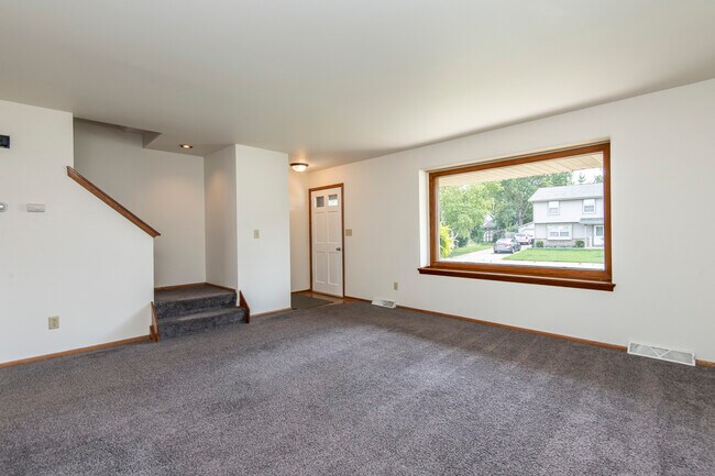 Photo - 628 Edmund St