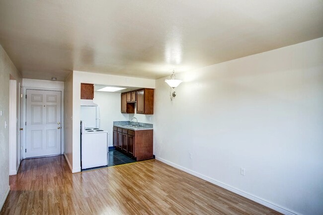 Área de cocina comedor de 1 dormitorio