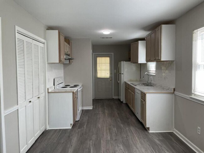 Photo - 2000 Patterson Ct