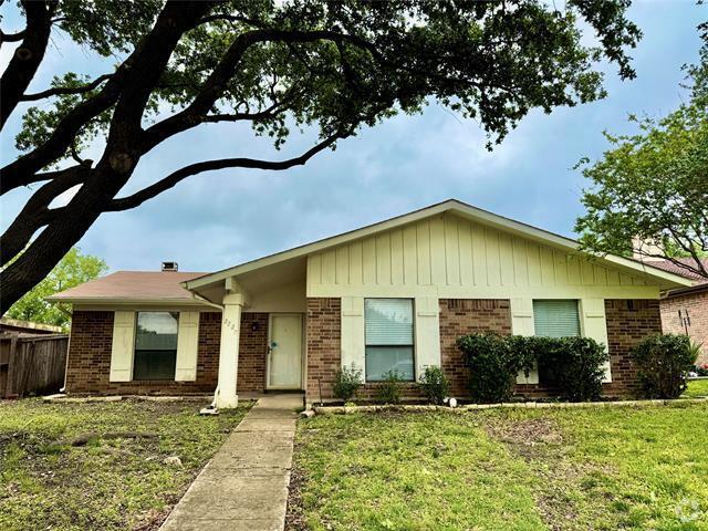 Building Photo - 2227 Crockett Dr Rental