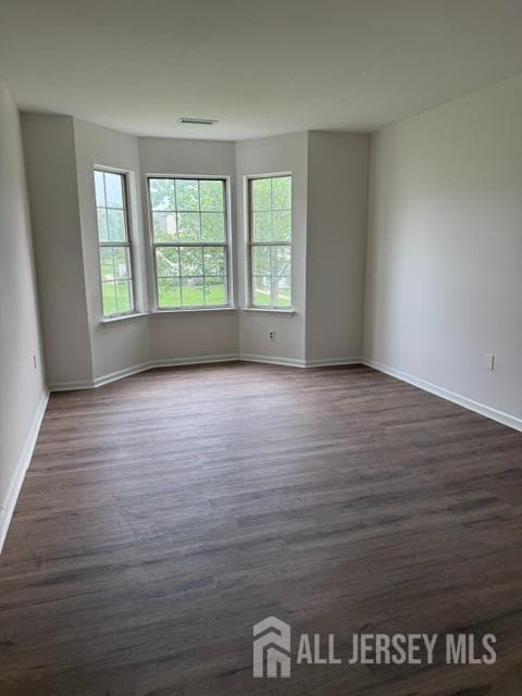 27 Dennis Ct