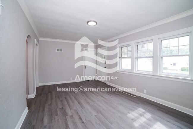210 E Virginia Ave