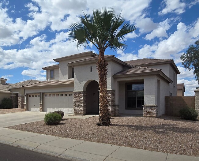 Photo - 2 story 3-bed, 2-bath home in San Tan Valley!