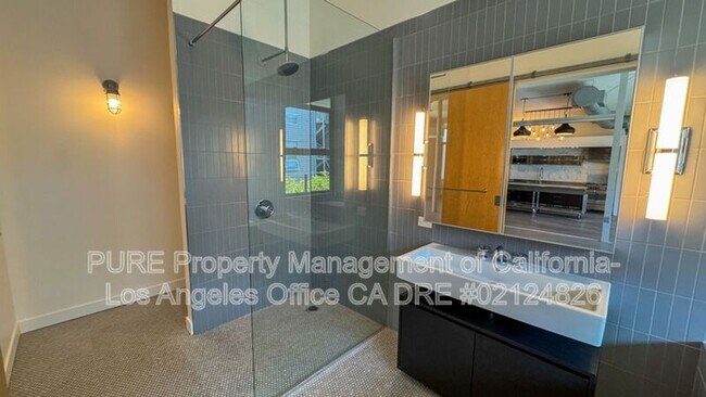 Photo - 4080 Glencoe Ave Unit 304