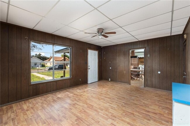Photo - 1600 Oblate Ave