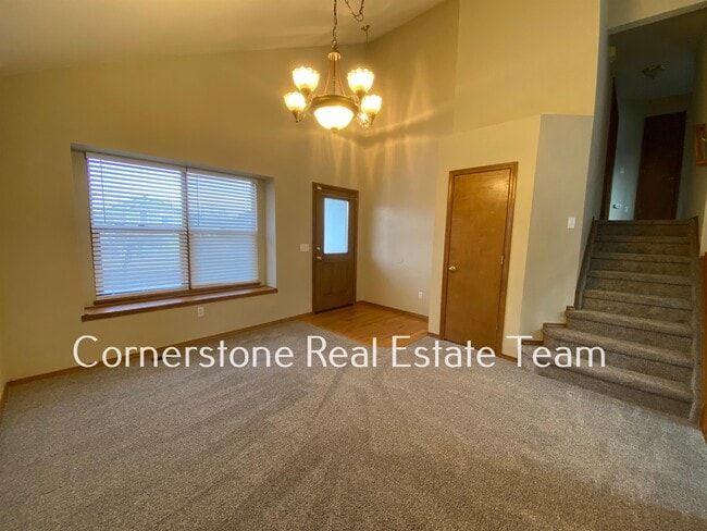 Photo - 1345 Coolcrest Dr