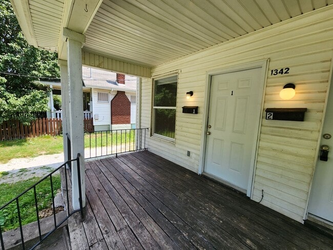 Photo - 1342 N Broadway Ave
