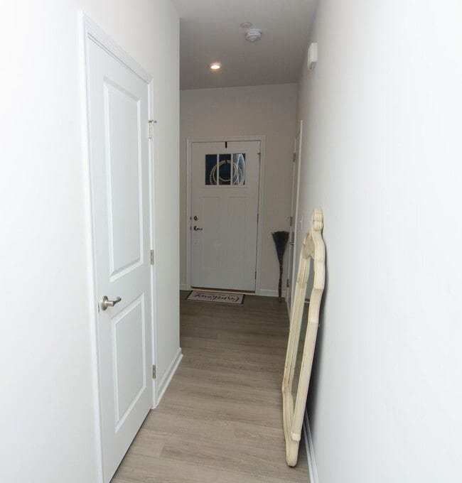 Photo - Beautiful, new build in quiet neighborhood