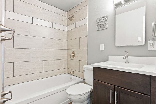 Photo - White Rock Apartments