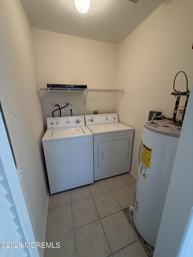Photo - 84 Amberly Dr