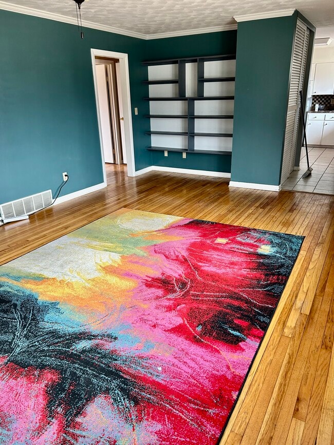 Built ins - 1609 Spruce Ct