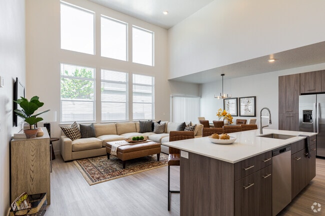 3BR, 2.5BA - 2,143SF