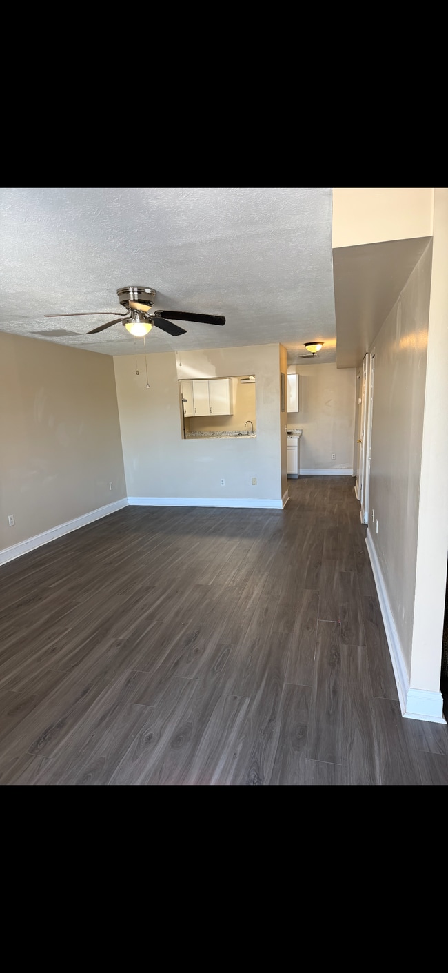 Photo - 100 Rockcastle St Unit 4