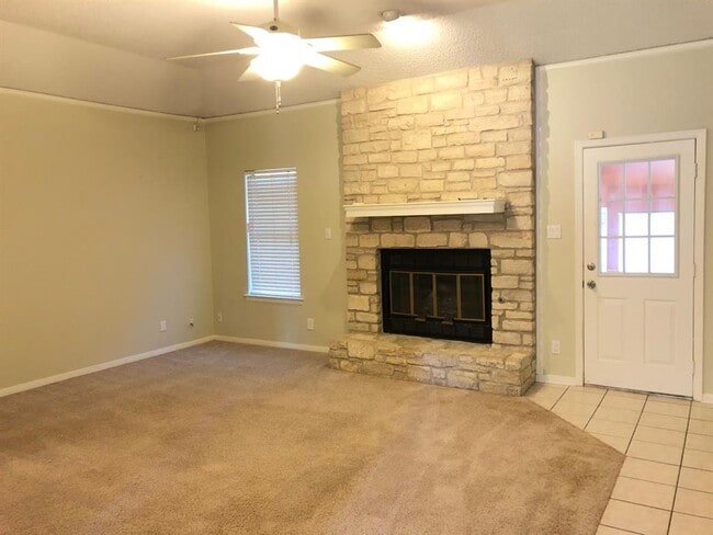 Photo - 11403 Oak Knoll Dr