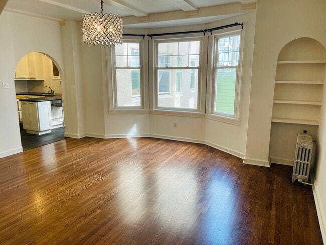 Photo - *New* Beautiful Sun-Filled 1 Bedroom / 1 Bathroom in Cow Hollow with Parking