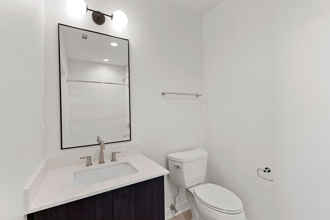 Photo - 1801 W Grand Ave Unit 202