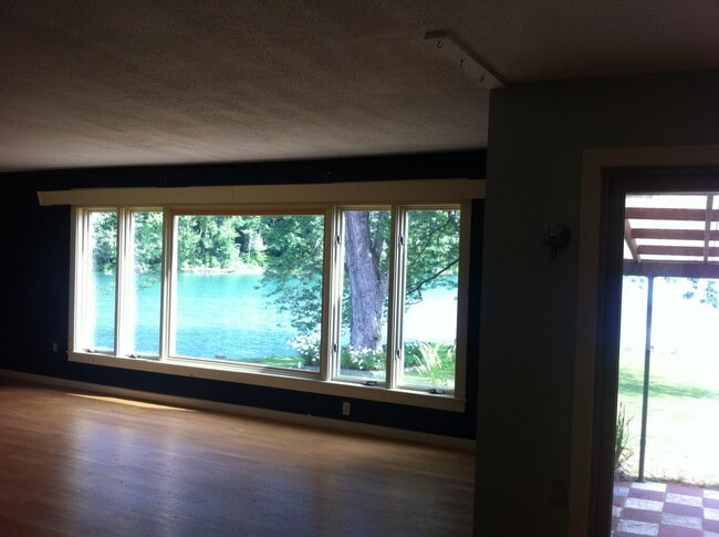 Photo - Beautiful Lakeside home in Windsor Vermont - Will go fast
