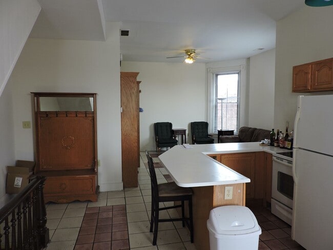 Photo - 127 Calhoun St Unit B