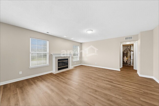 9718 Treyburn Green Way