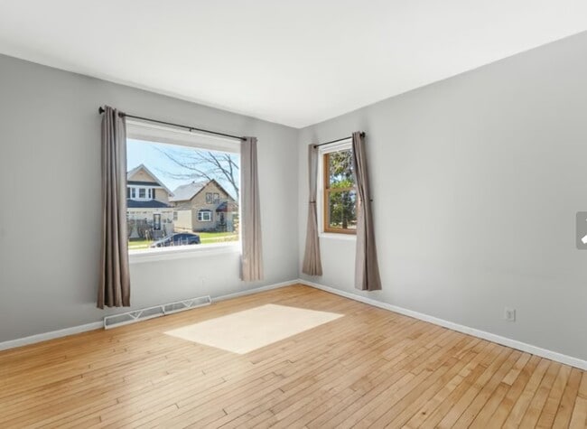 Photo - 3864 E Cudahy Ave
