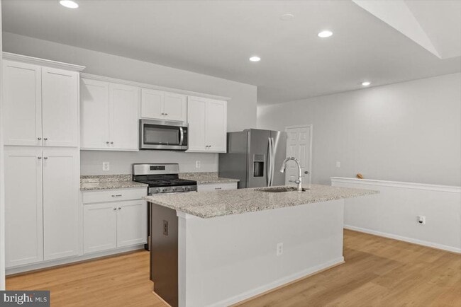 Photo - 106 Heyford Dr