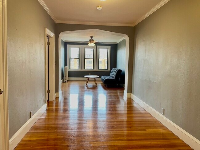 Photo - 1662 Commonwealth Ave Unidad 41