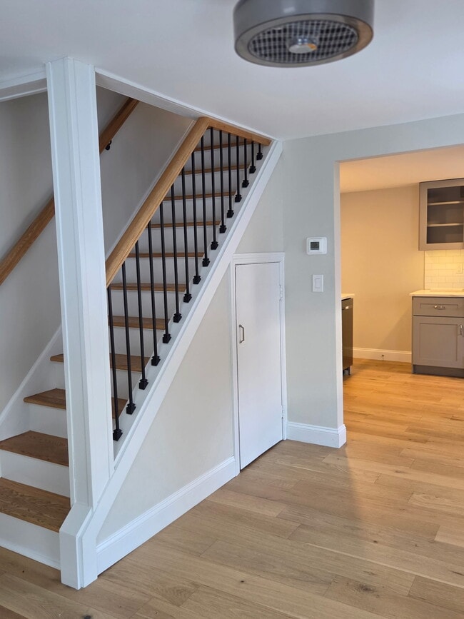 Photo - 56 Ellington Ave Unit #3